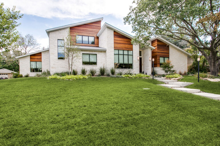 Sutton-Contemporary-Front-Yard2