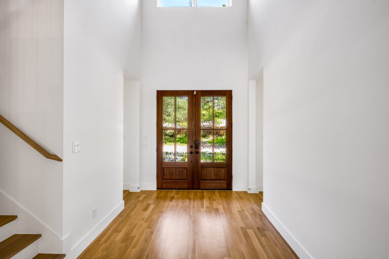 1311 Apache Dr-2