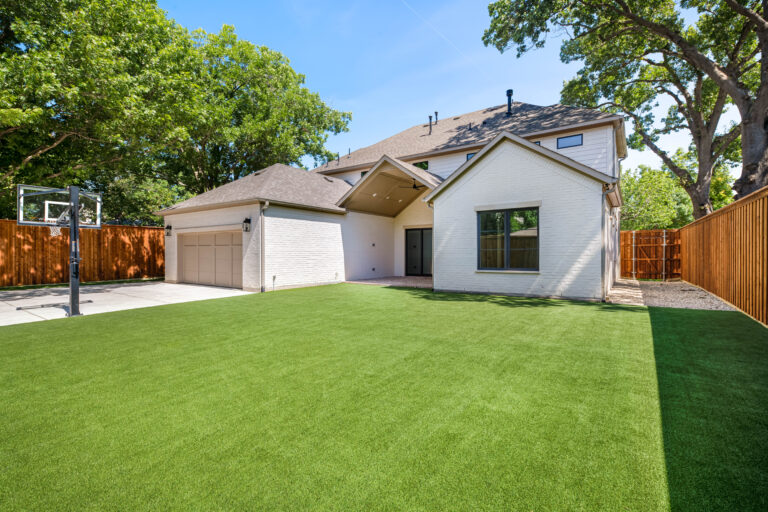 1311 Apache Dr-22