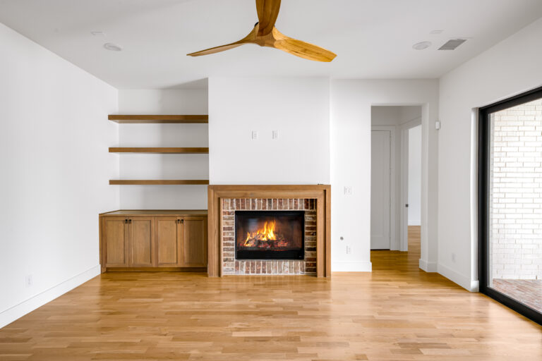 1311 Apache Dr-5