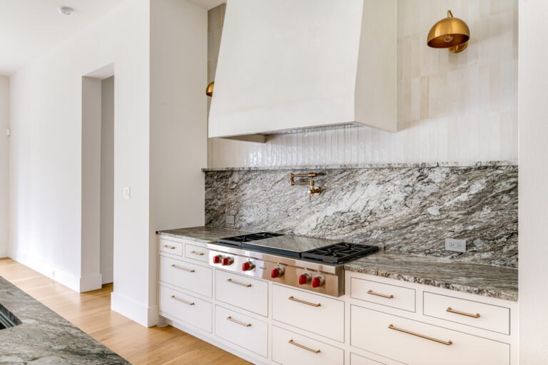 317 Sutton Pl-10