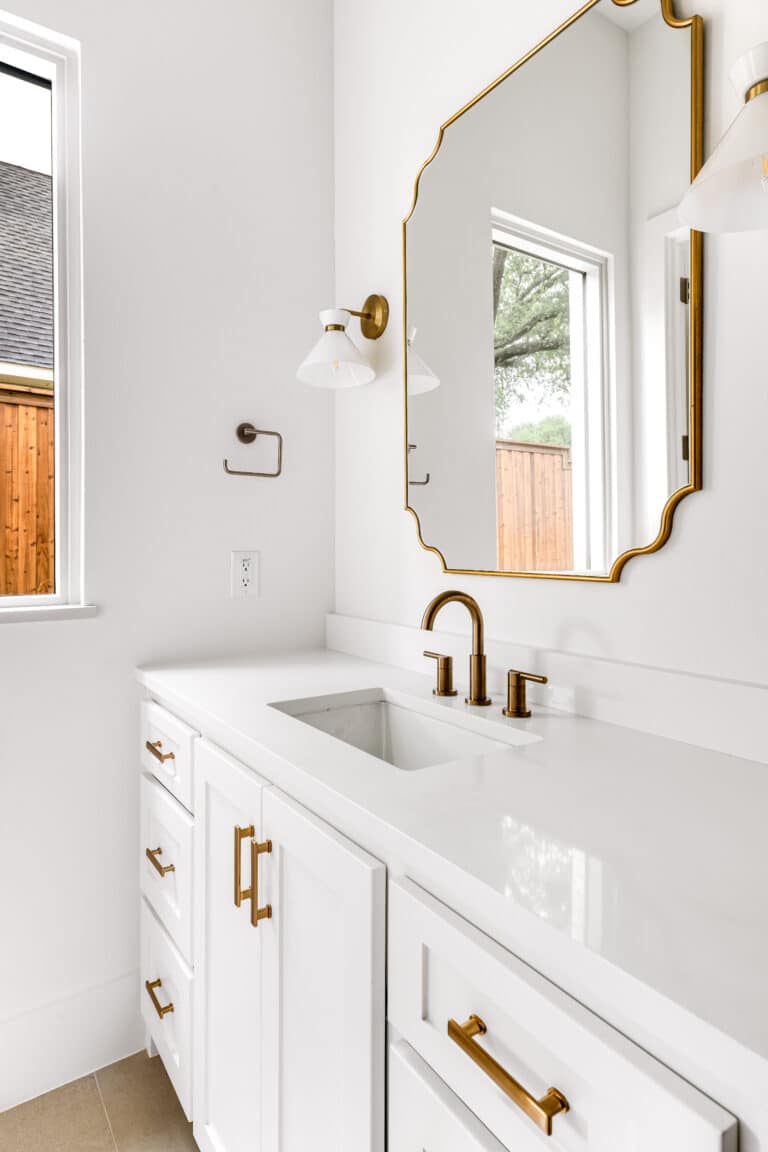317 Sutton Pl-24