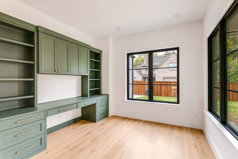 404 Crestover Cir-13