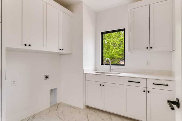 404 Crestover Cir-17