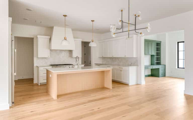 404 Crestover Cir-7