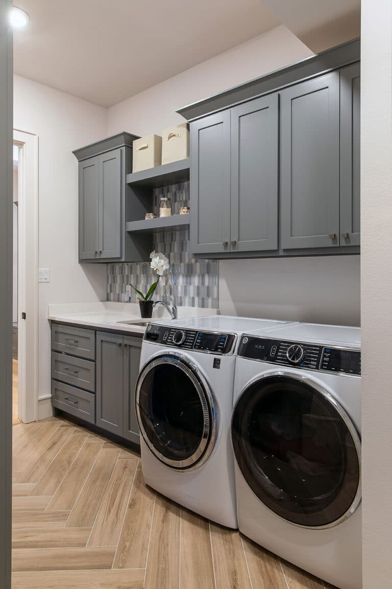 Albright-Transitional-Laundry-Room1