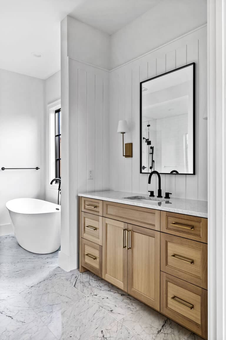 Mimosa-Place-H-Master-Bathroom2
