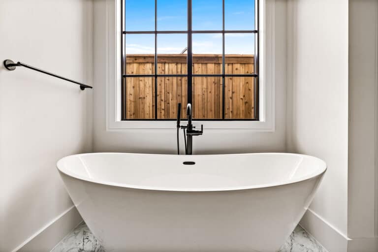 Mimosa-Place-H-Master-Bathroom5