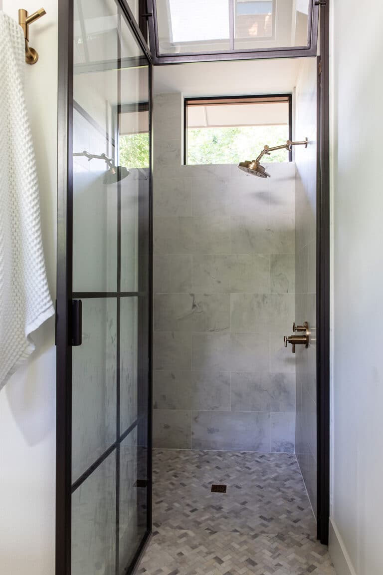 Redondo-Modern-Bathroom-11