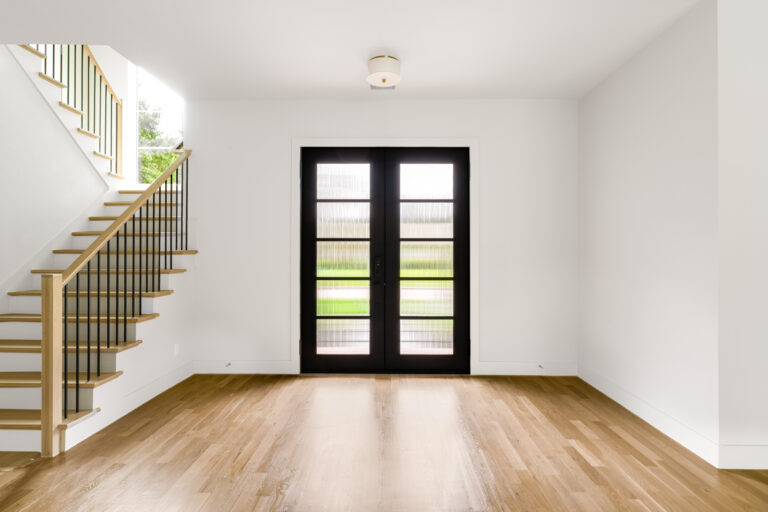 1319 Apache Dr-2