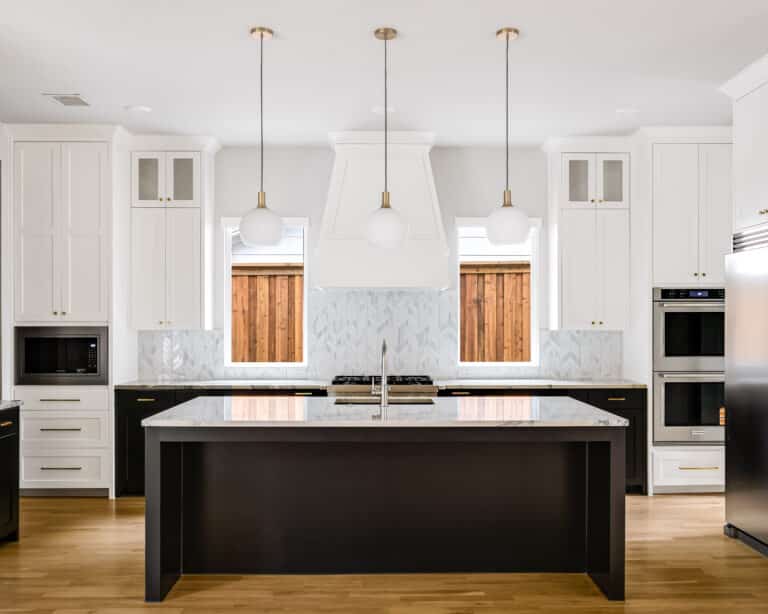 1319 Apache Dr-4